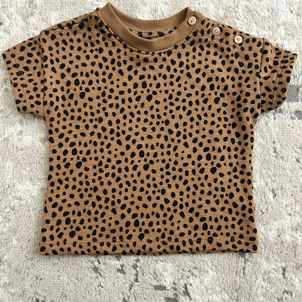 Old Navy leopard shirt